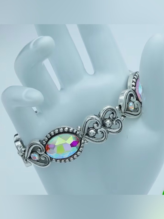 Jewelry - Western Bracelet Synthetic Aurora Crystal Heart Link Bracelet - Iridescent